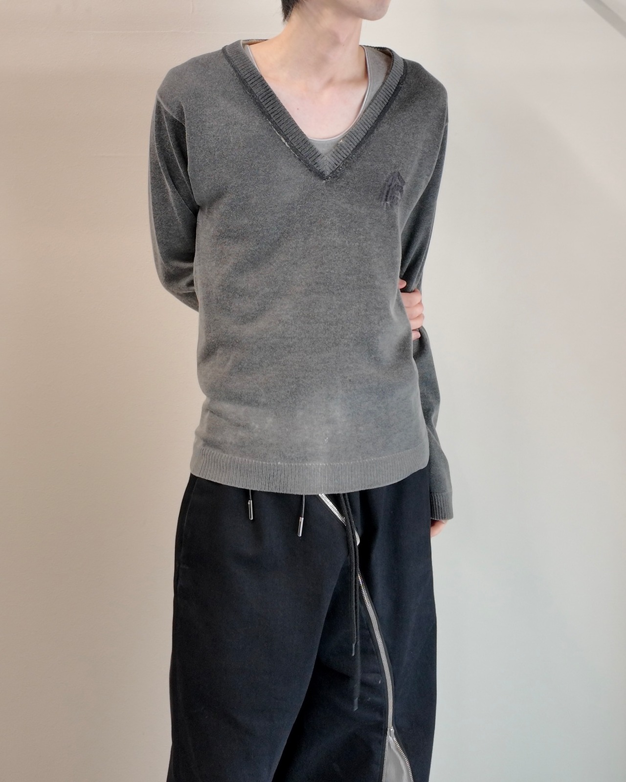 【John Galliano】lace detail faded v-neck knit