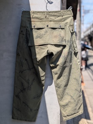 BOWWOW "USMC P-44 HBT CAMO SPRAY TROUSERS AGED"
