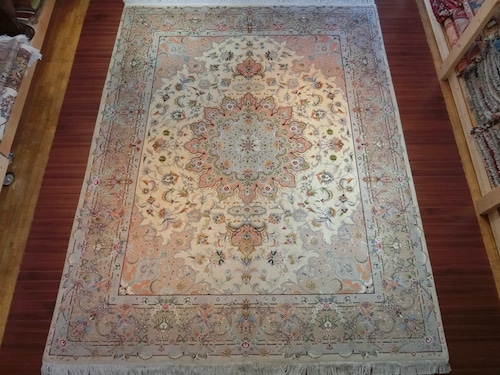 ペルシャ絨毯　手織り  タブリーズ産【リビングサイズ】1491