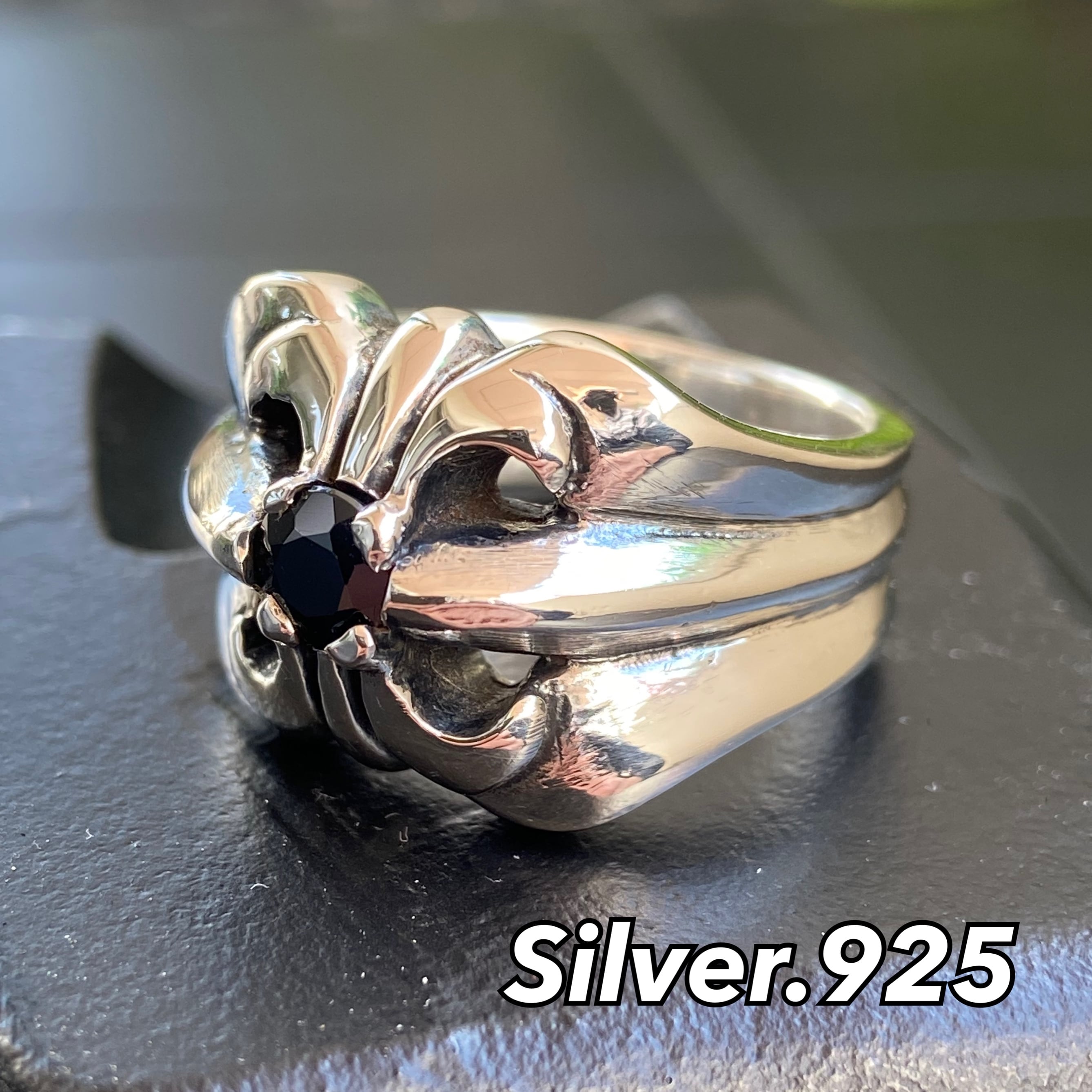 NY発 シルバーリング SILVER925 百合 王冠 フローラルリング ブラック