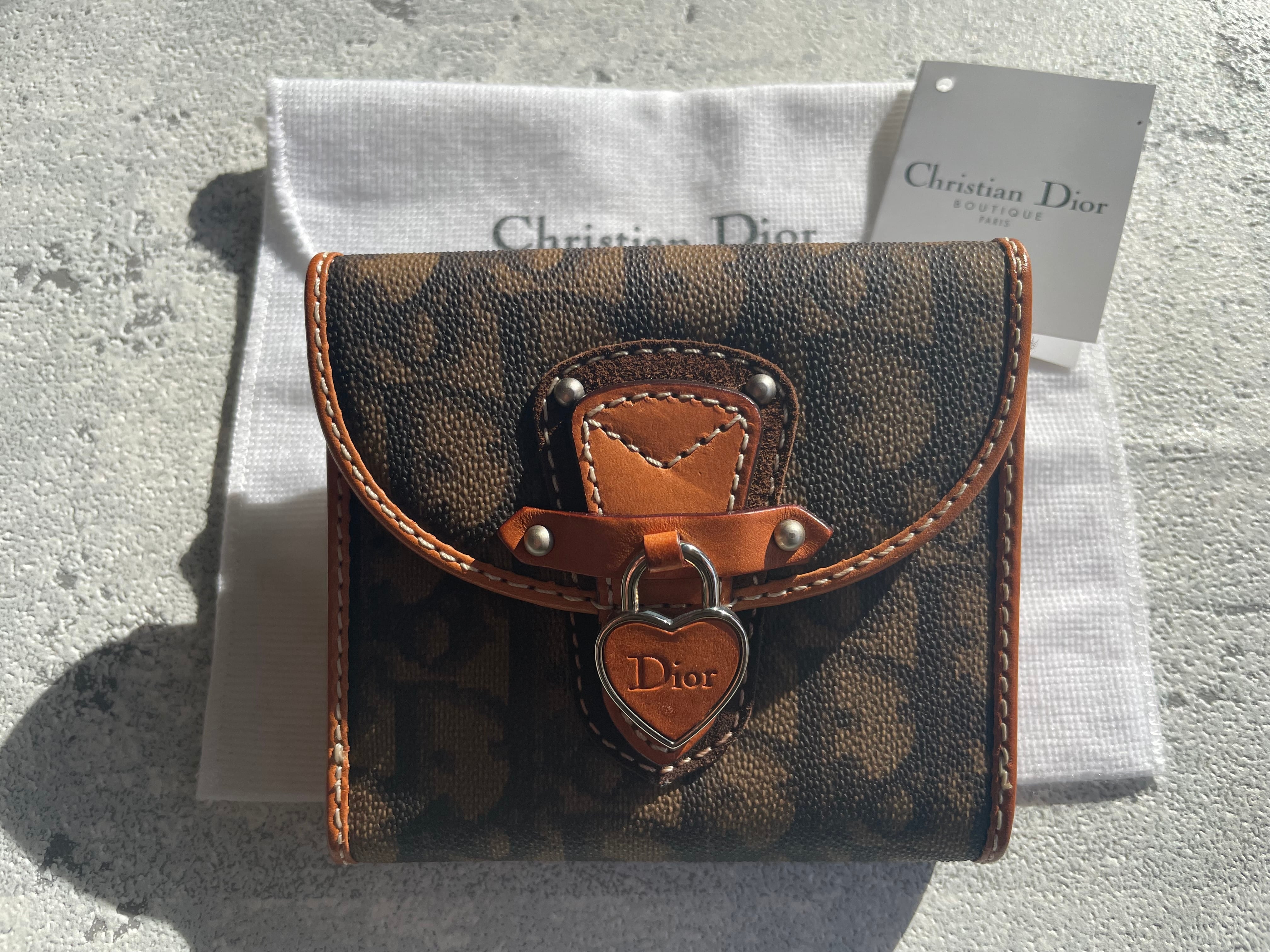 Dior ディオール 財布 二つ折り財布 トロッターハート ハートチャーム-