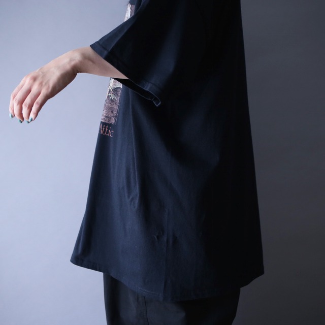 "Toys in the Attic" good printed XXL over silhouette tee