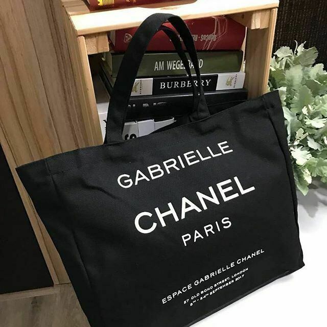 CHANEL ノベルティ　バッグ