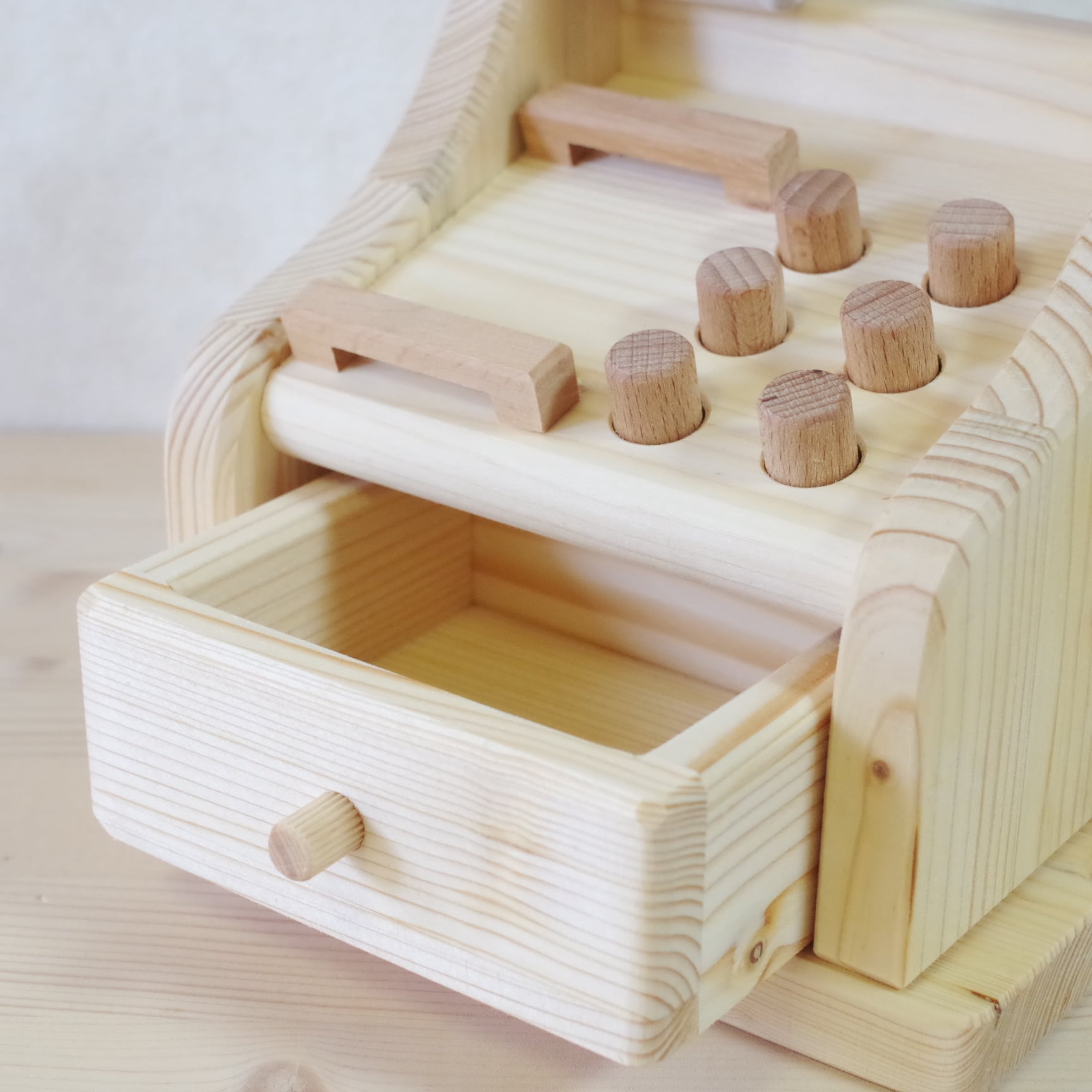 ドライブラッター レジスター | 木のおもちゃ専門店 おもちゃ箱