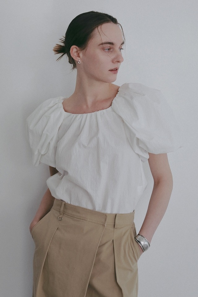 MANOF BALLOON SLEEVE BLOUSE 3色展開