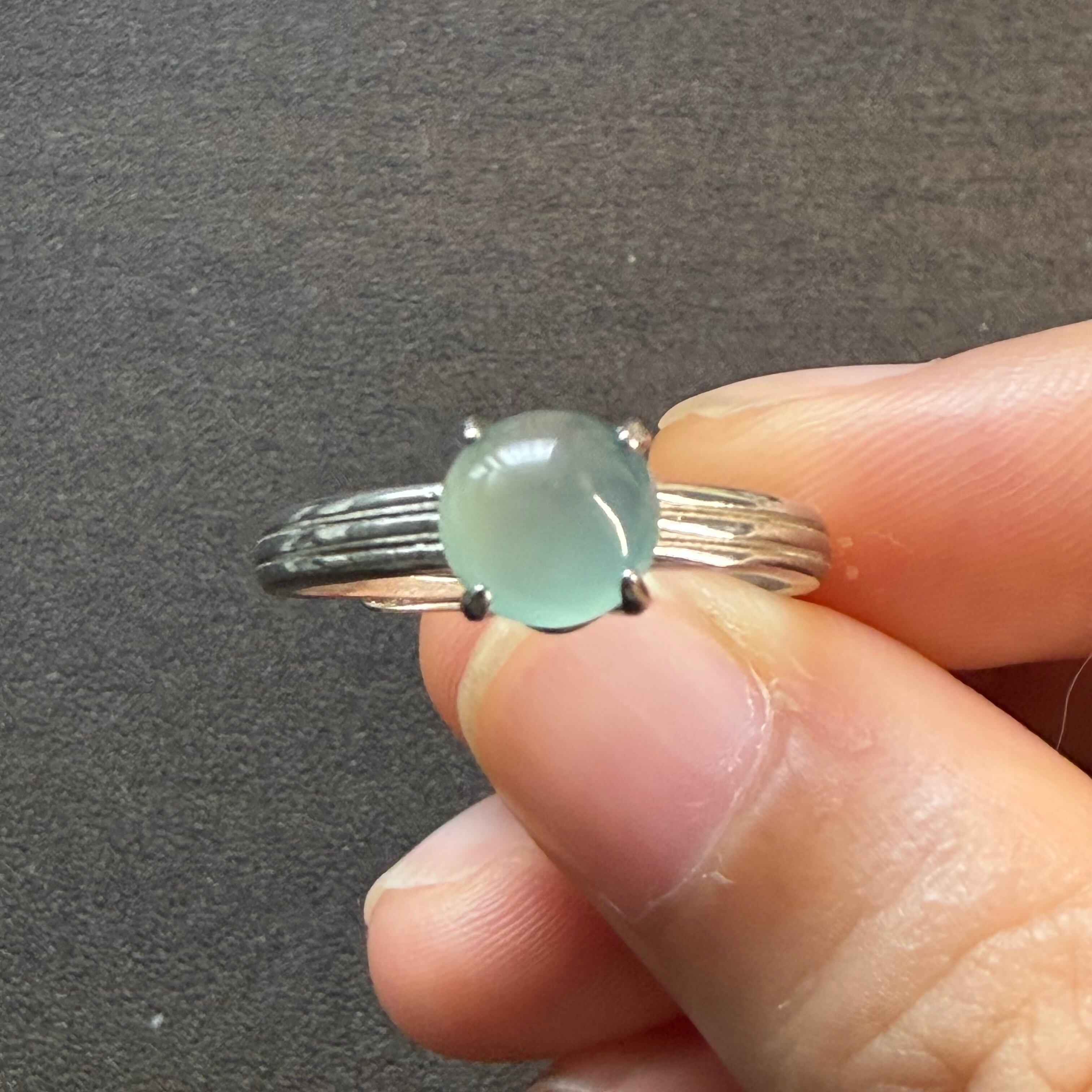 本翡翠ペンダント キンモクセイ色 鎖模様 可愛い | FARBE