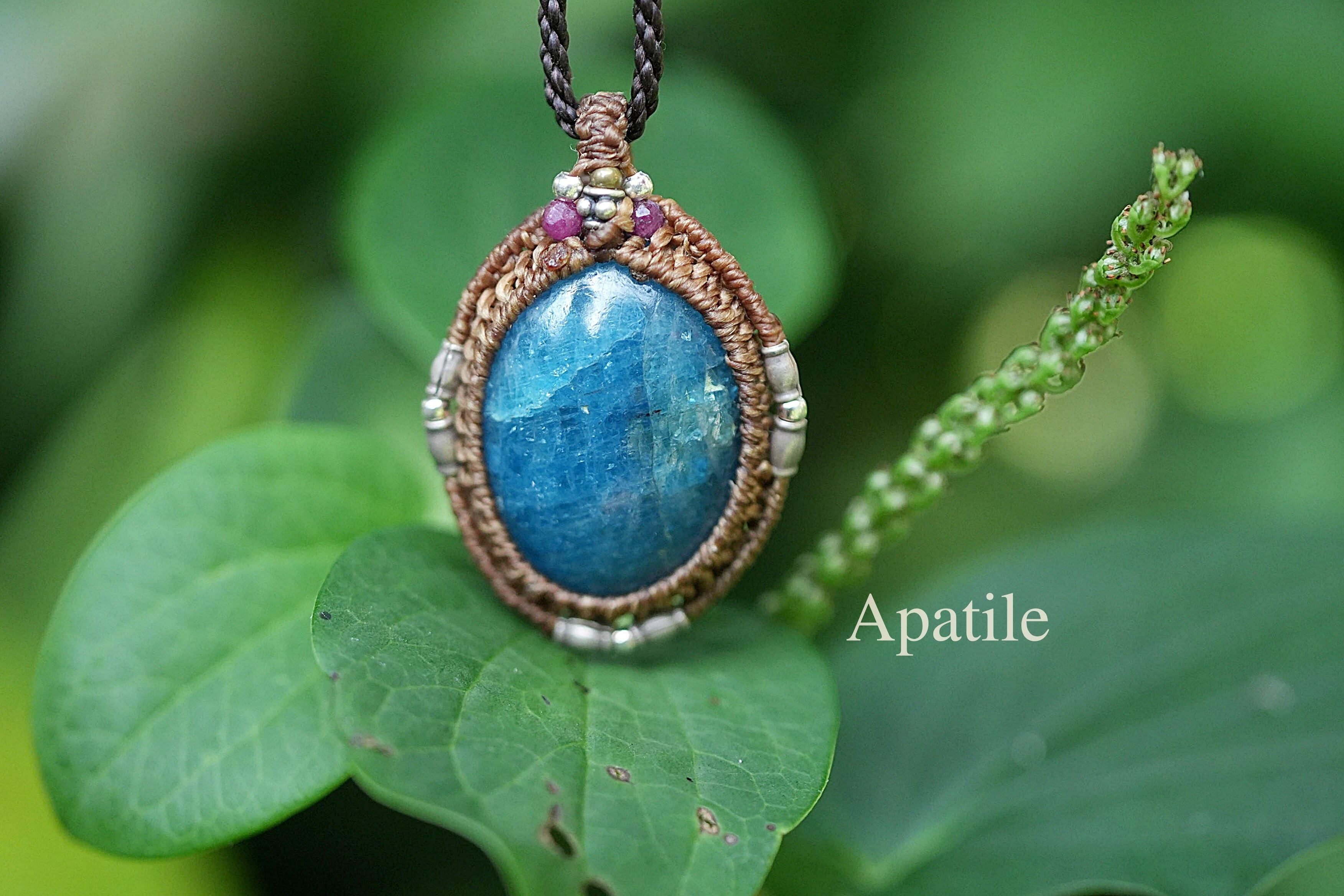 蒼洞窟★ブルーアパタイト マクラメネックレス2067