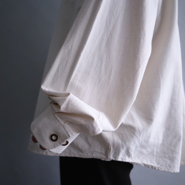 "刺繍×矢印" antique button design box silhouette tyrolean shirt