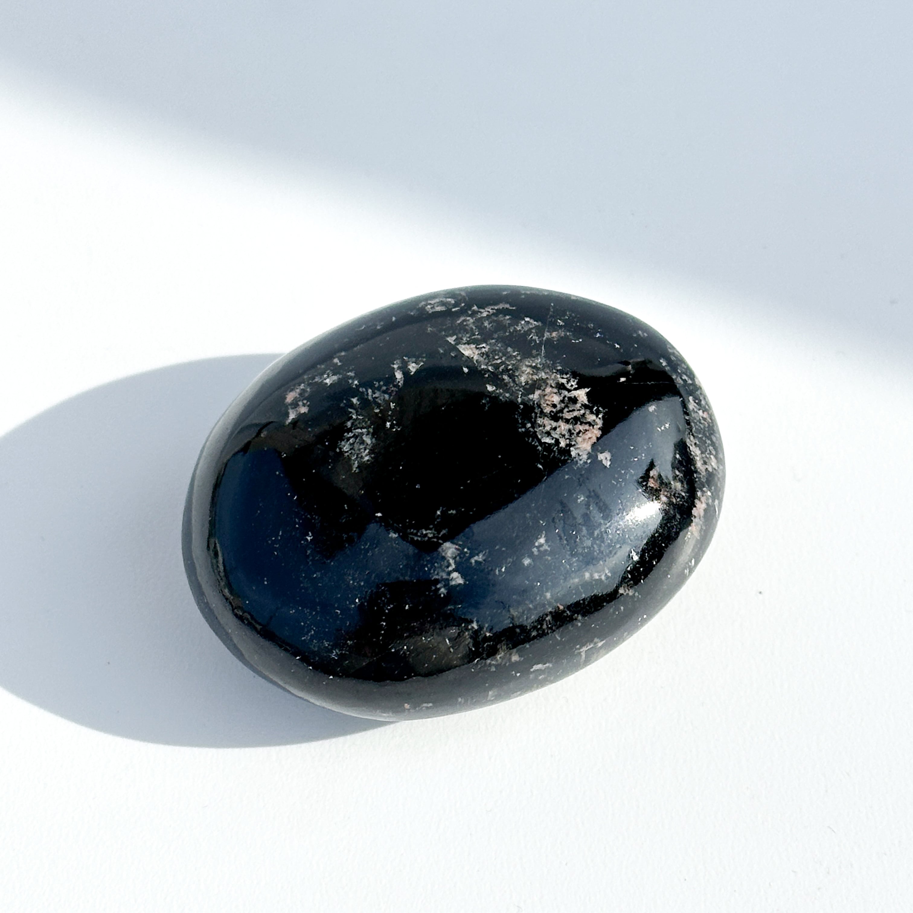 ブラックトルマリン パームストーン51◇ Black Tourmaline ◇天然石・鉱物・パワーストーン・インテリア