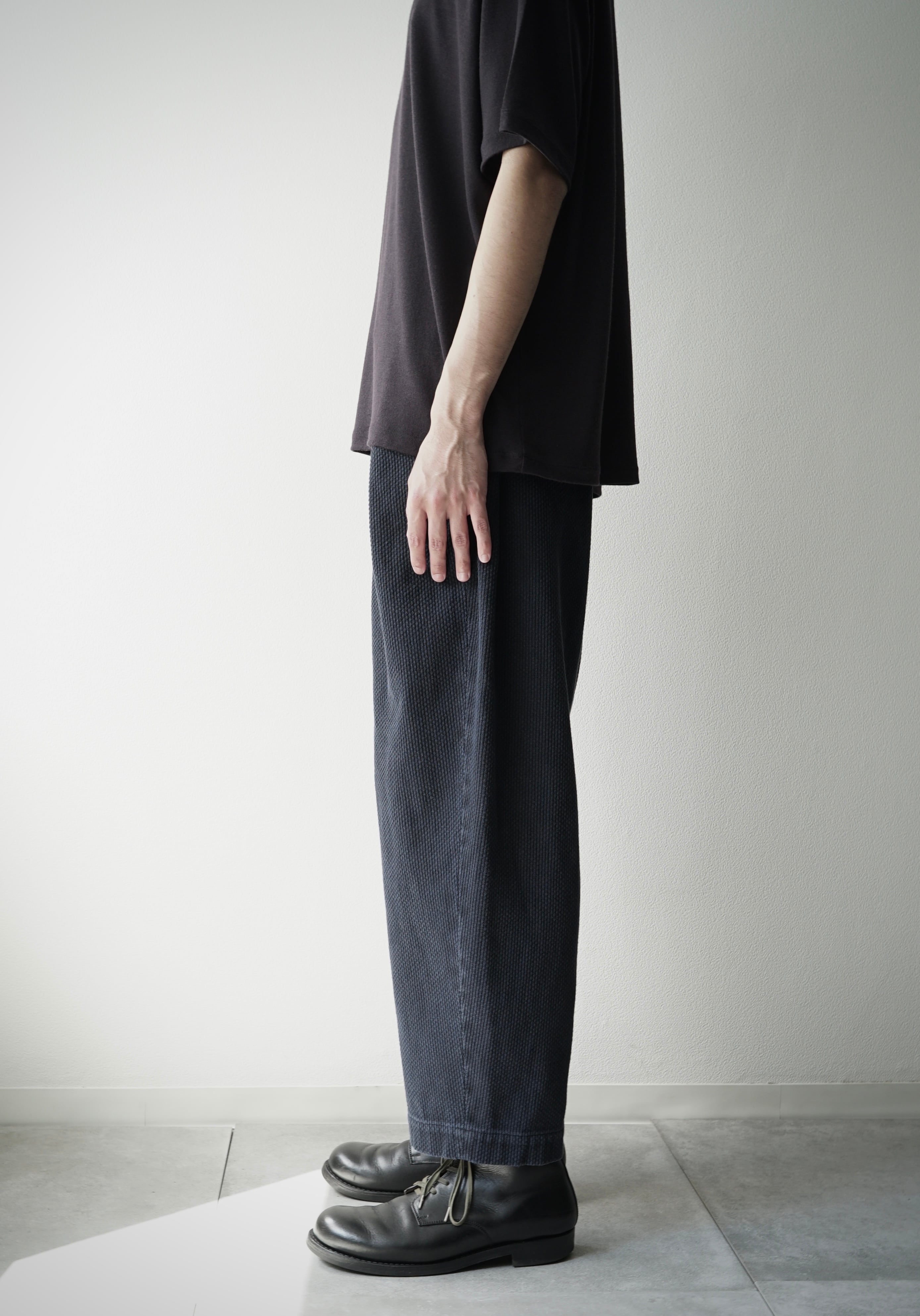 COLINA コリーナSashiko curve Slacks COLINA SASHIKO CURVED TROUSERS (INDIGO)の商品ページ