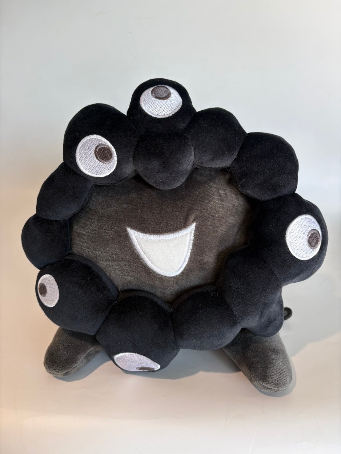 第1次受注】EXPO2025 ミャクミャク 這型ぬいぐるみ(L) 黒ミャクミャク