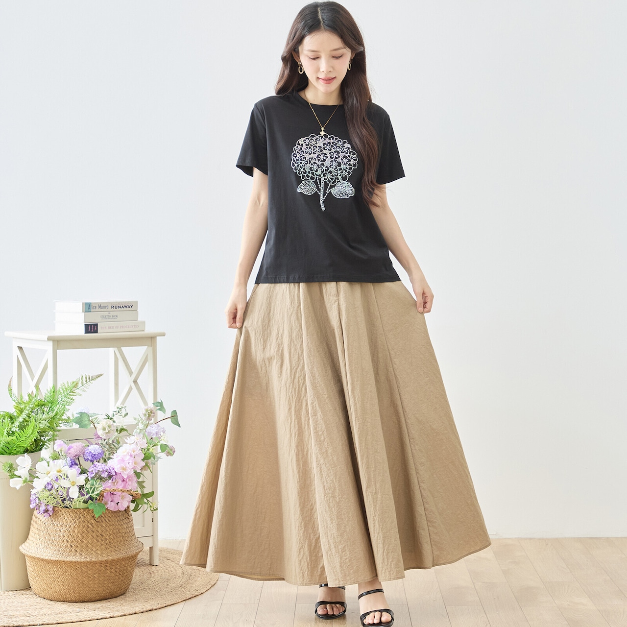 TRUBE アジサイラインストーンデコTシャツ【M~L】ブラック