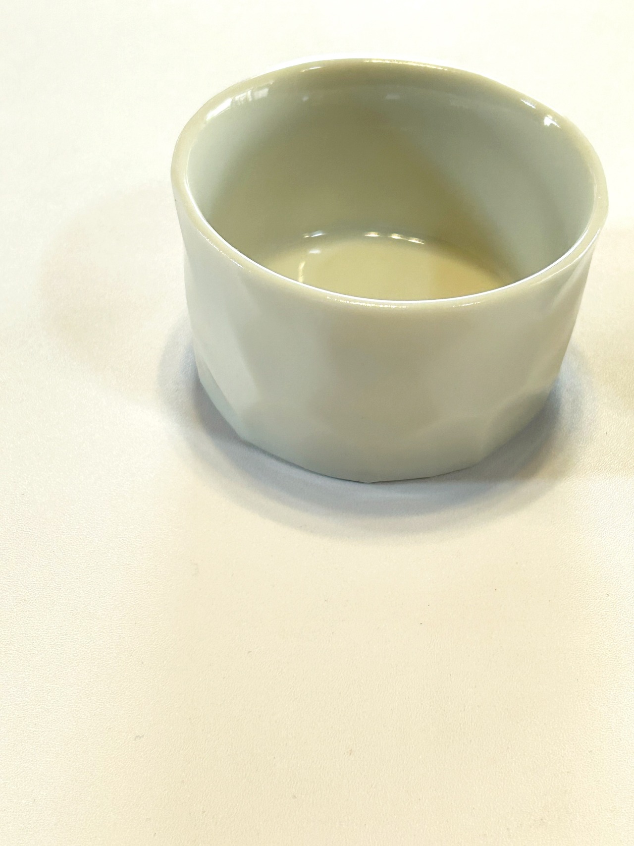 白磁たたきココット