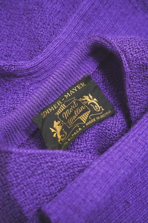 70's "FANNI LEMMERMAYER" Purple Color Pure Alpaca Links-Links Pearl-Knit V-Neck Cardigan Mad in AUSTRIA