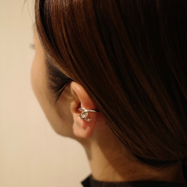 UCE-49 Chain Crossing EarCuff （片耳用）