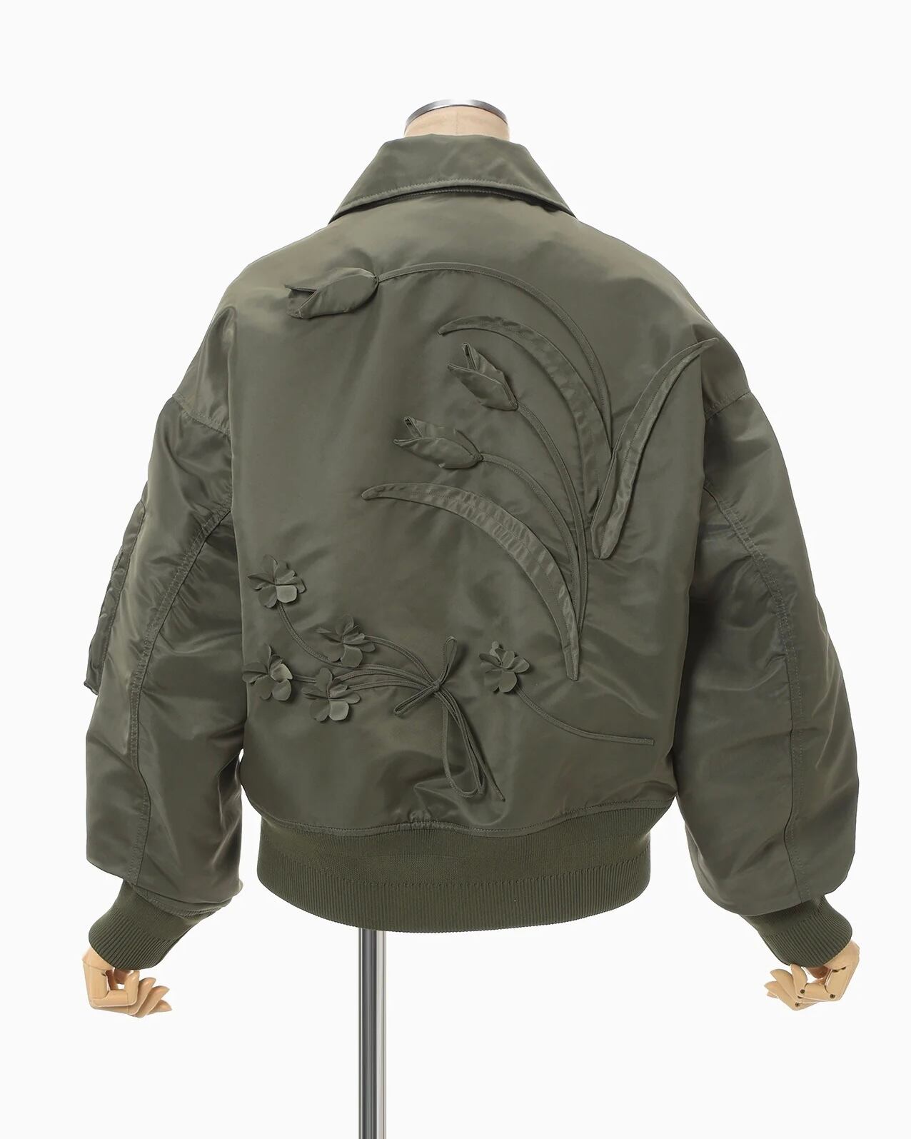 Mame kurogouchi】Nylon Twill 3D Embroidery Flight Jacket/khaki