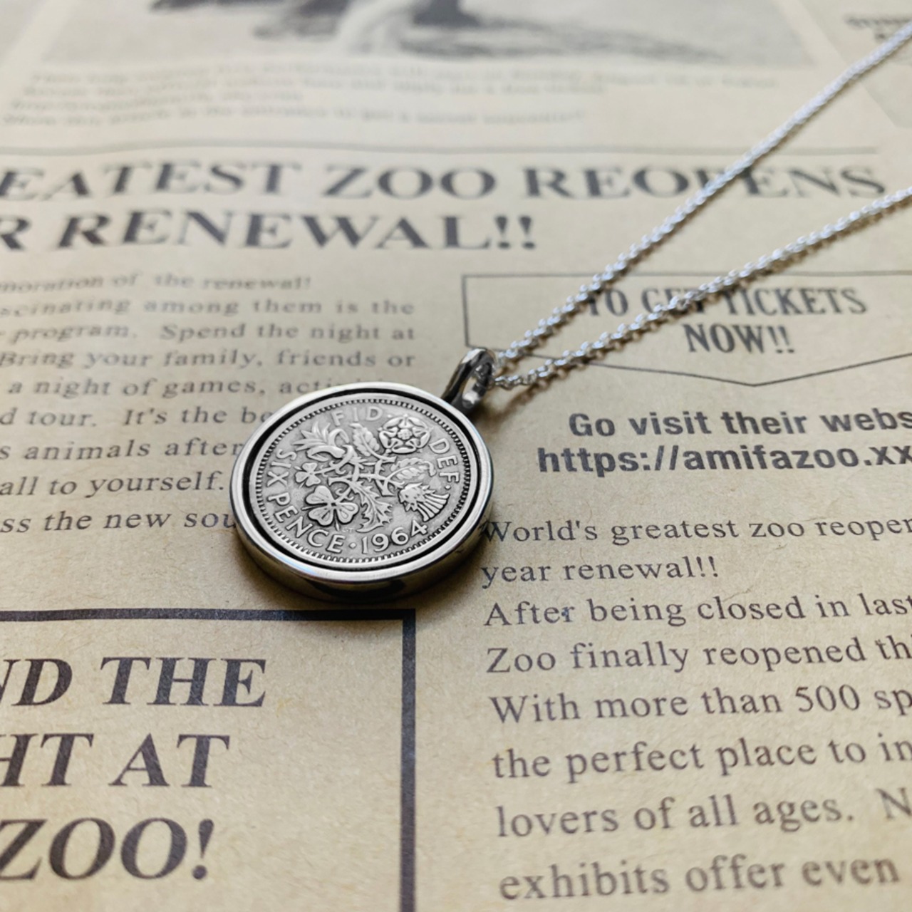 シックスペンスコイン回転式ネックレス