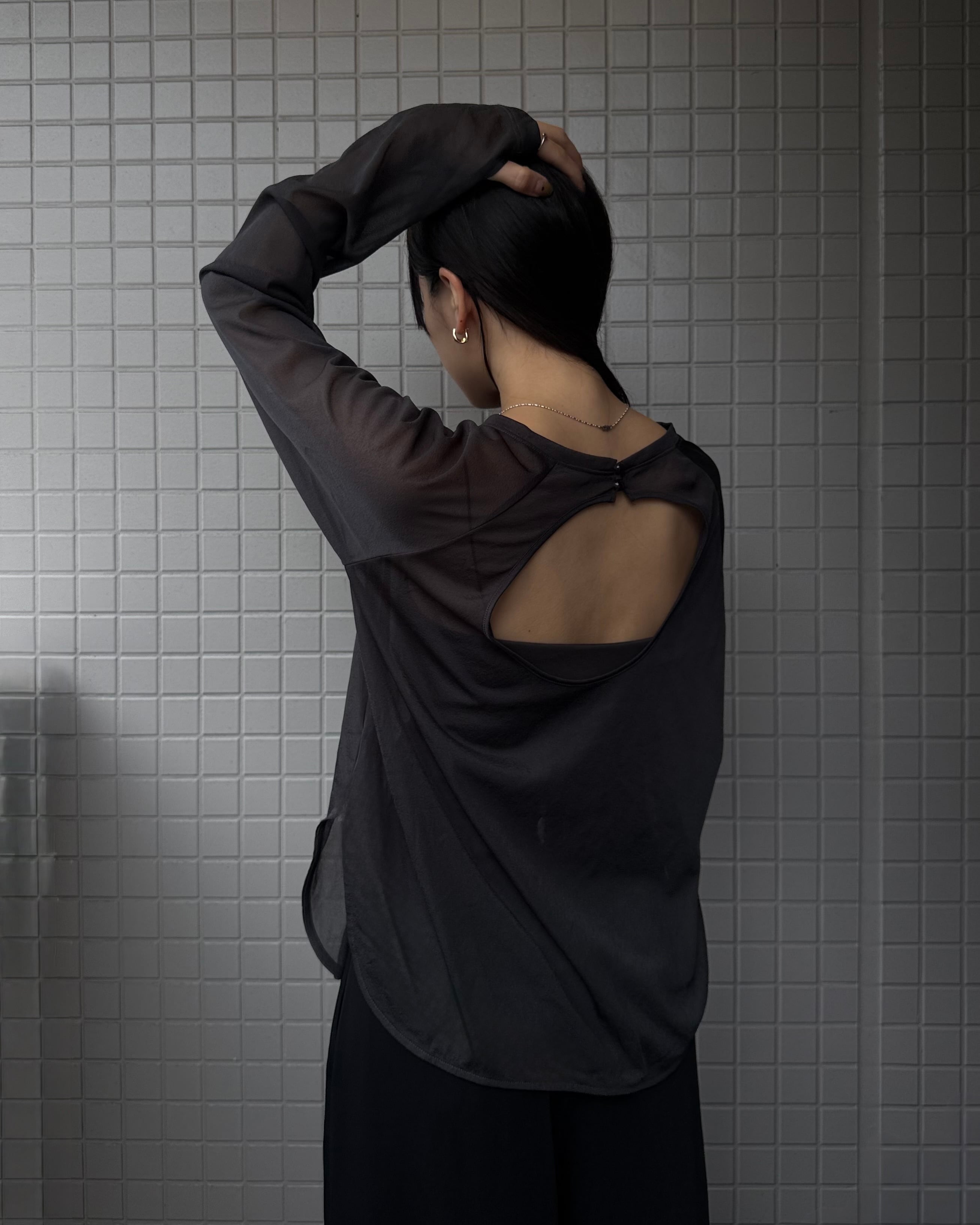 backopen sheer tops | charcoal gray | quūi