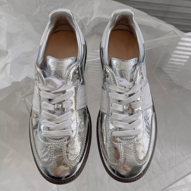 Silver casual flat sneakers　V1401