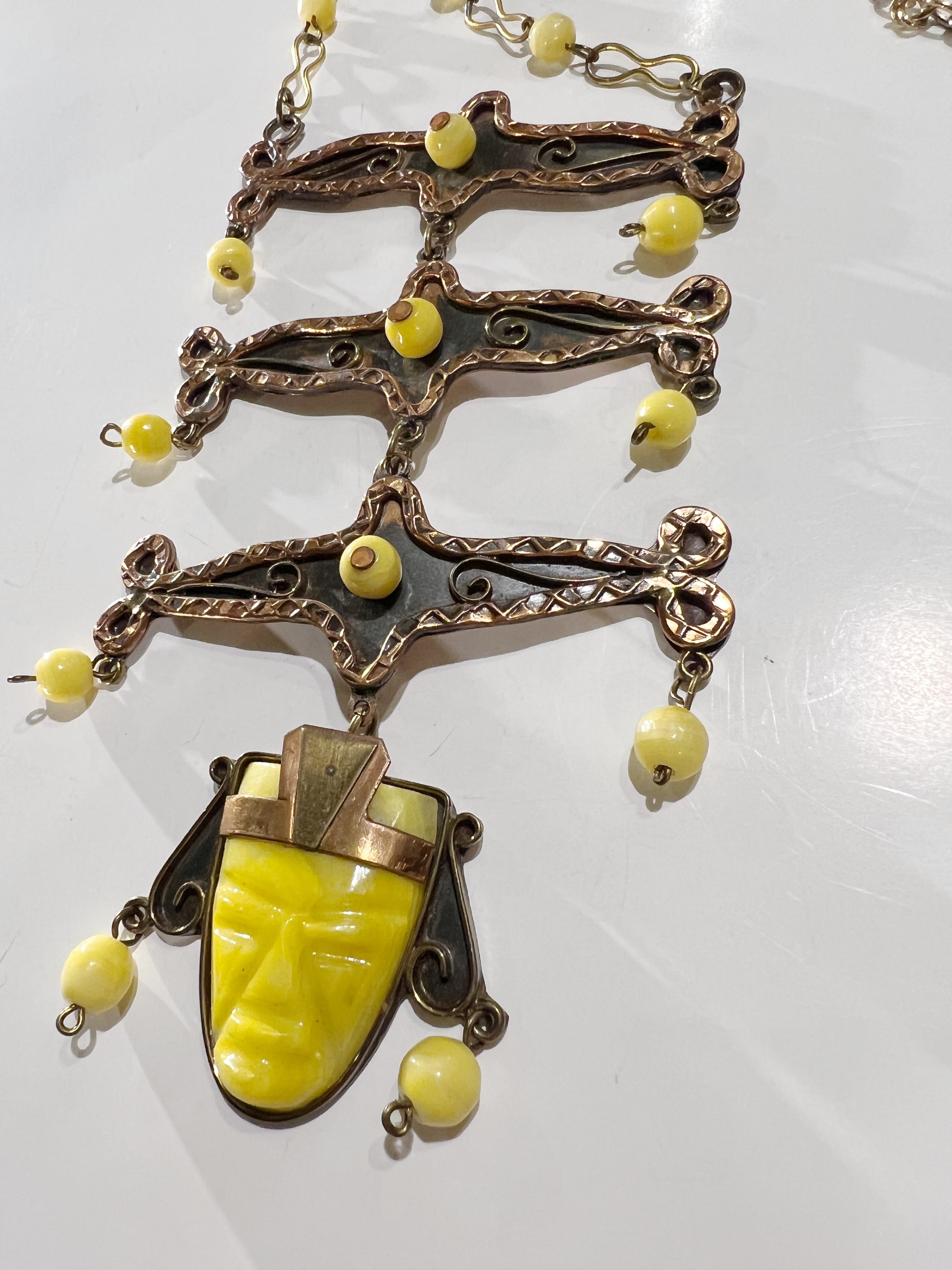 ★Rare★50s-60s mexican yellow face necklace