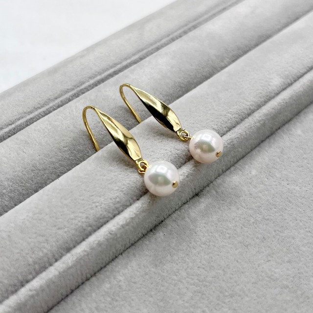 アコヤ真珠フックピアス 7.0mm