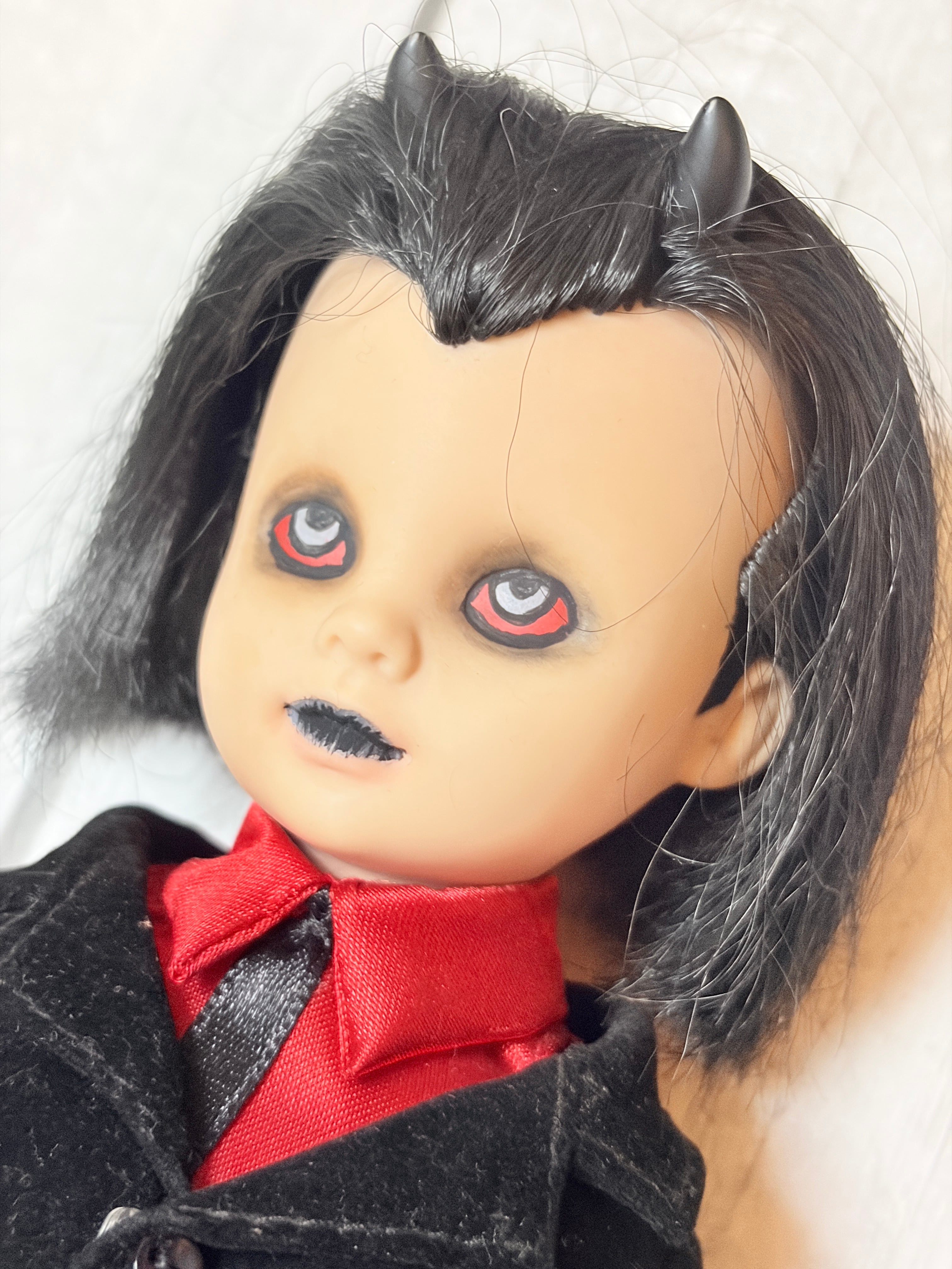 【リペイント済・カスタム済】Living Dead Dolls Series 2 Lou Sapphire ※本体のみ