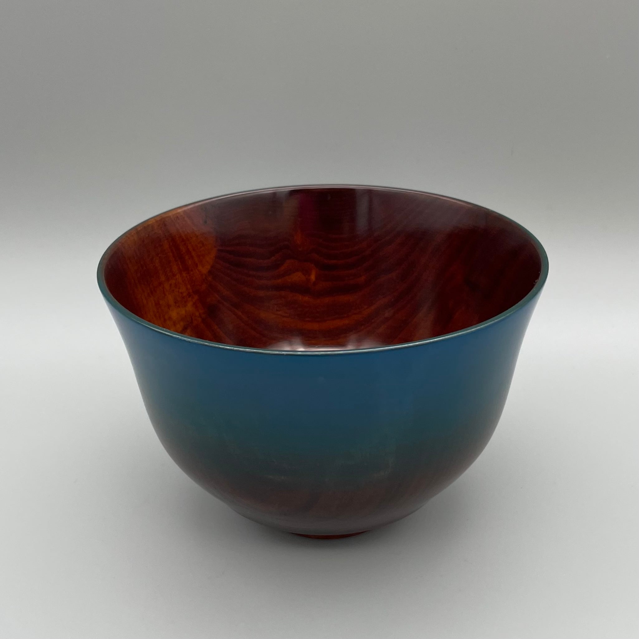 栃造ぼかし塗り抹茶椀-浅葱色 -Tochi Gradient-Painted Matcha Bowl - Light Green