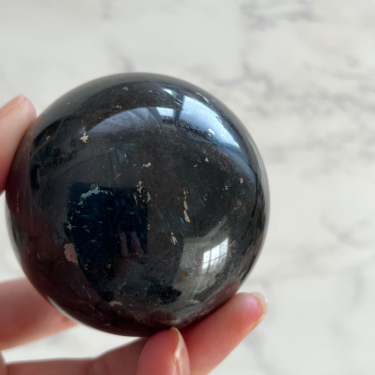 アルベゾナイト(アルベゾン閃石)*スフィア*丸玉*天然石インテリア*パワーストーン*置き物