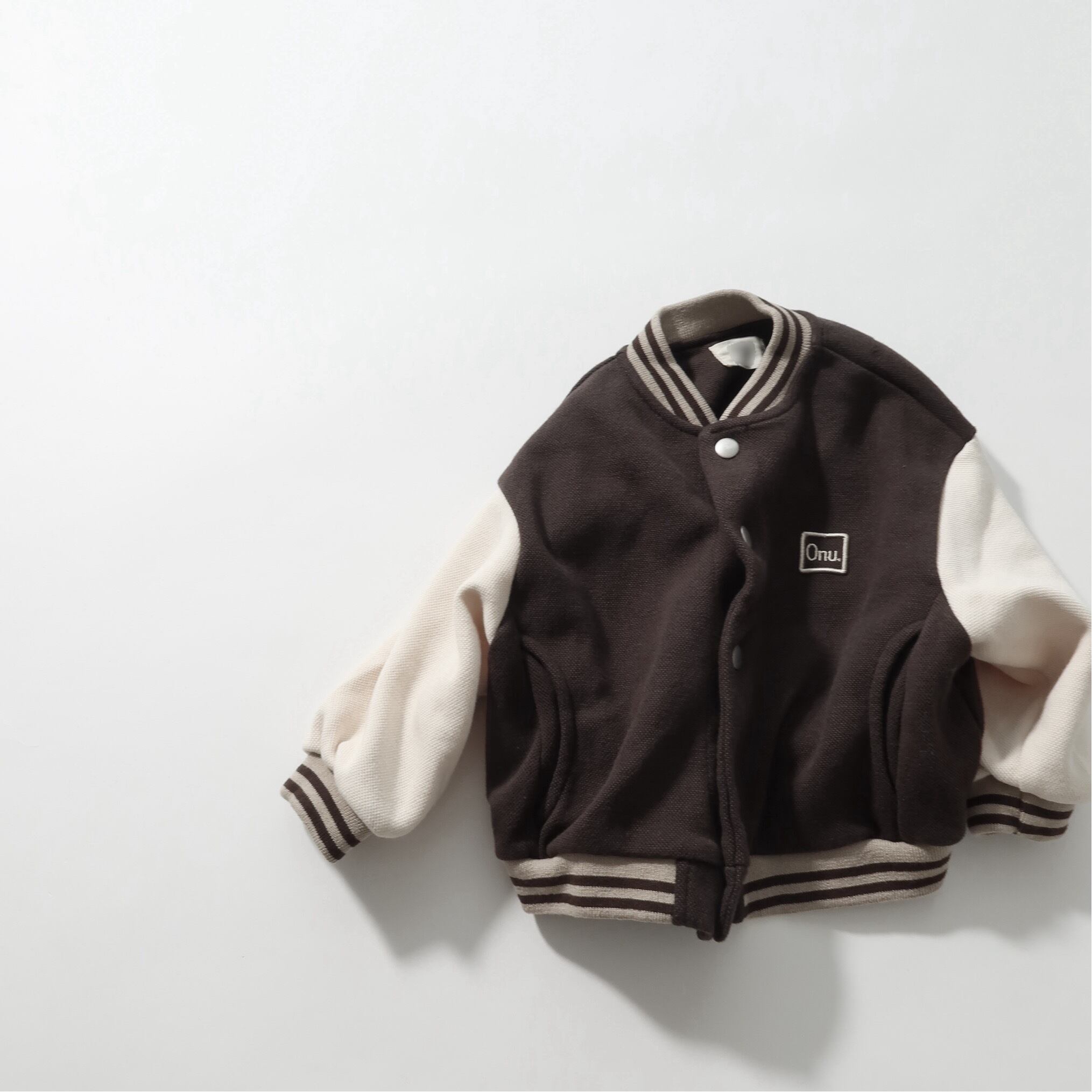 ベースボールジャンパー