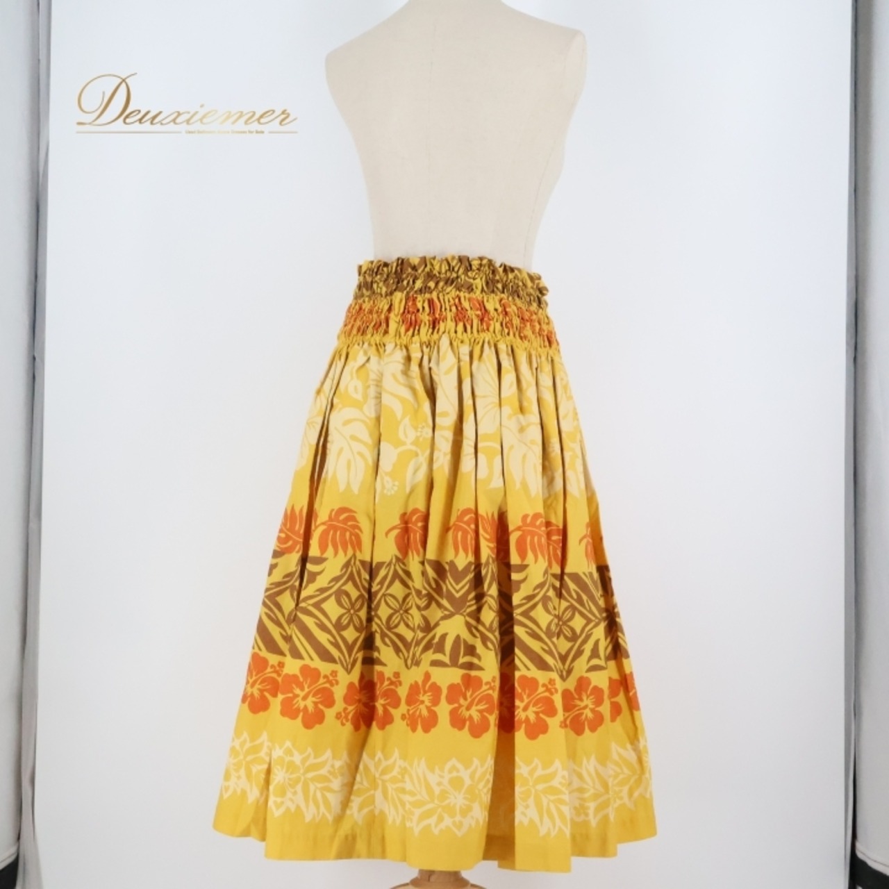 フラダンス 衣装 パウスカート イエロー系 シングル ハイビスカス柄 モンステラ柄 かわいい 華やか 鮮やか 明るい ふわふわ ハワイアン アロハ ハワイアンプリント フラ ダンス レッスン 練習 ハワイ