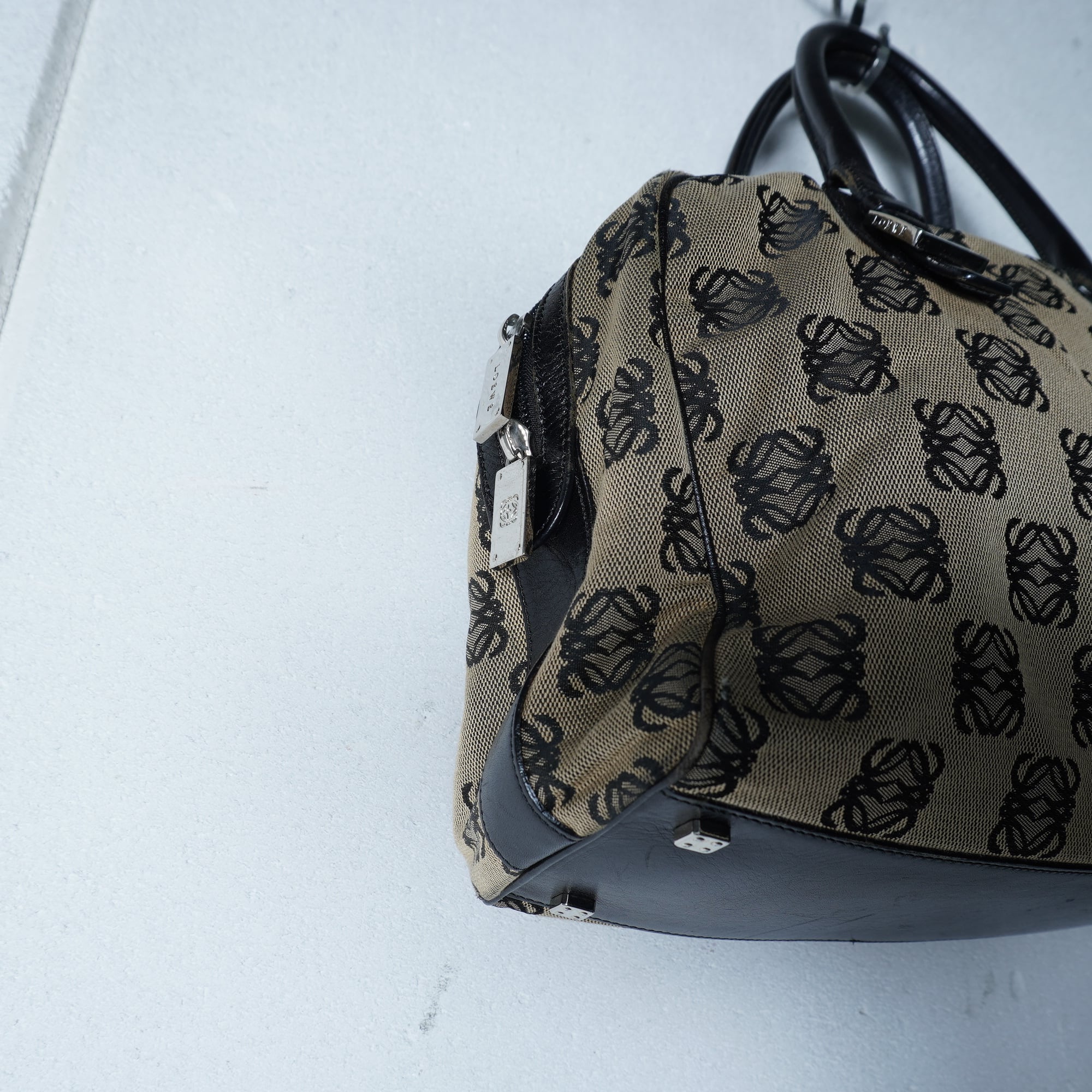 LOEWE】ロエベ アナグラムロゴ総柄レザー切替 キャンバスハンドバッグ