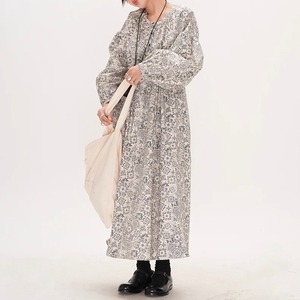 ラウンドネックレトロプリントワンピース　　233124