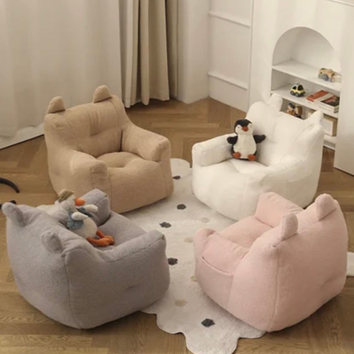 ラムウール生地のシングルソファ|ホワイト・ピンク