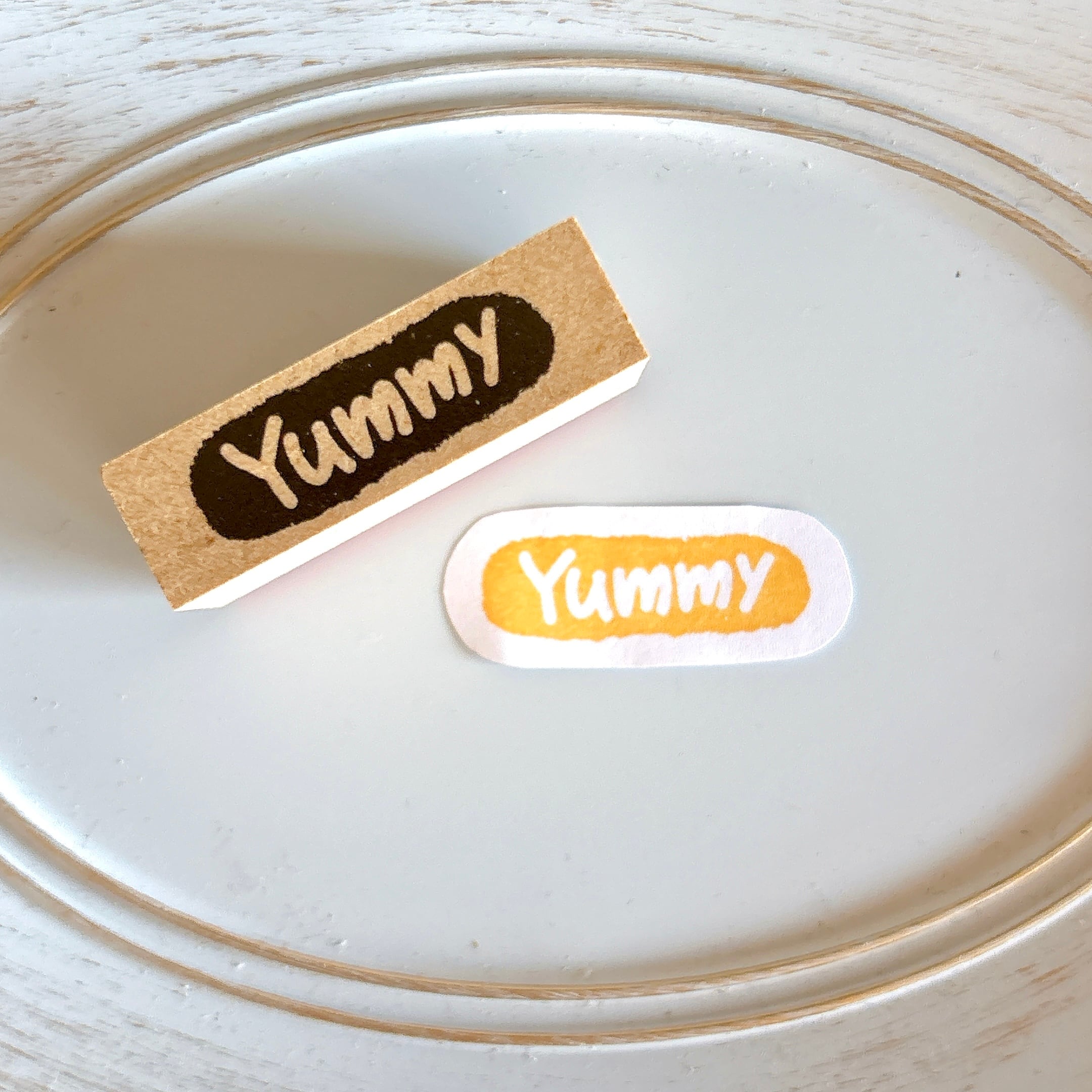mojiスタンプ 【Wish・MEMO・Kawaii・TECHO・Yummy】 | penpen bungu