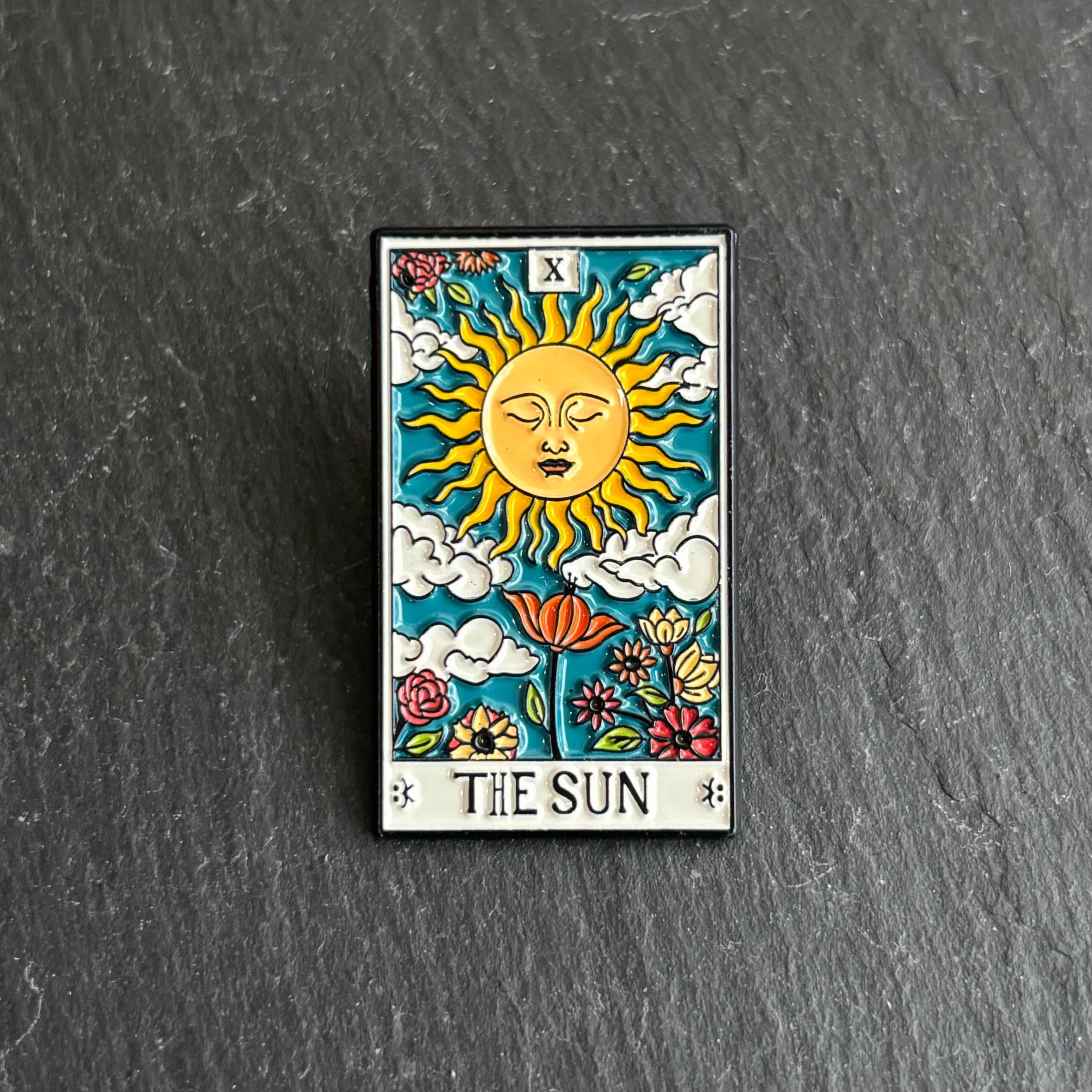 The Sun《太陽》』タロット【ピンバッジ】 | 異世界雑貨屋
