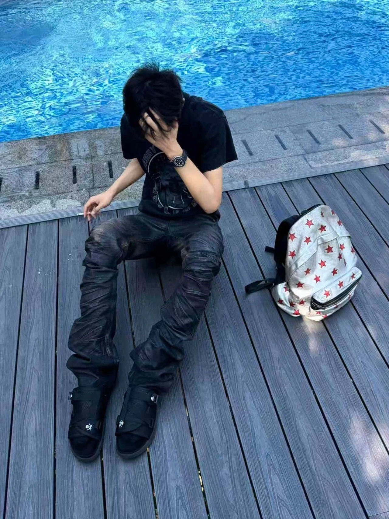 【CinderVein】Eyelet Rivet Coated Curved Denim Pants