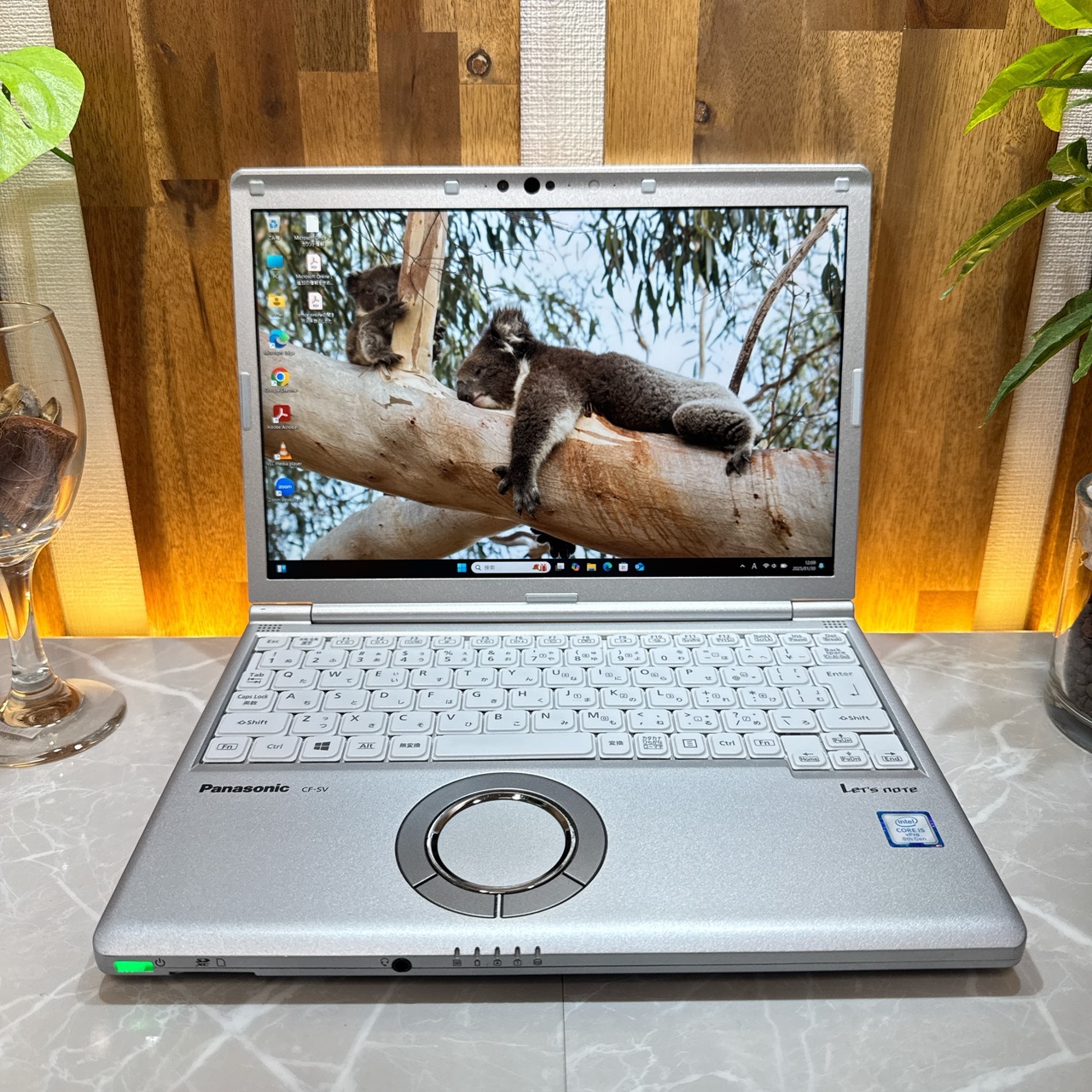 ビジネス‼️Panasonic Let's note SV8/Core i5 第8世代/メモリ8GB/SSD256GB/ノートパソコン