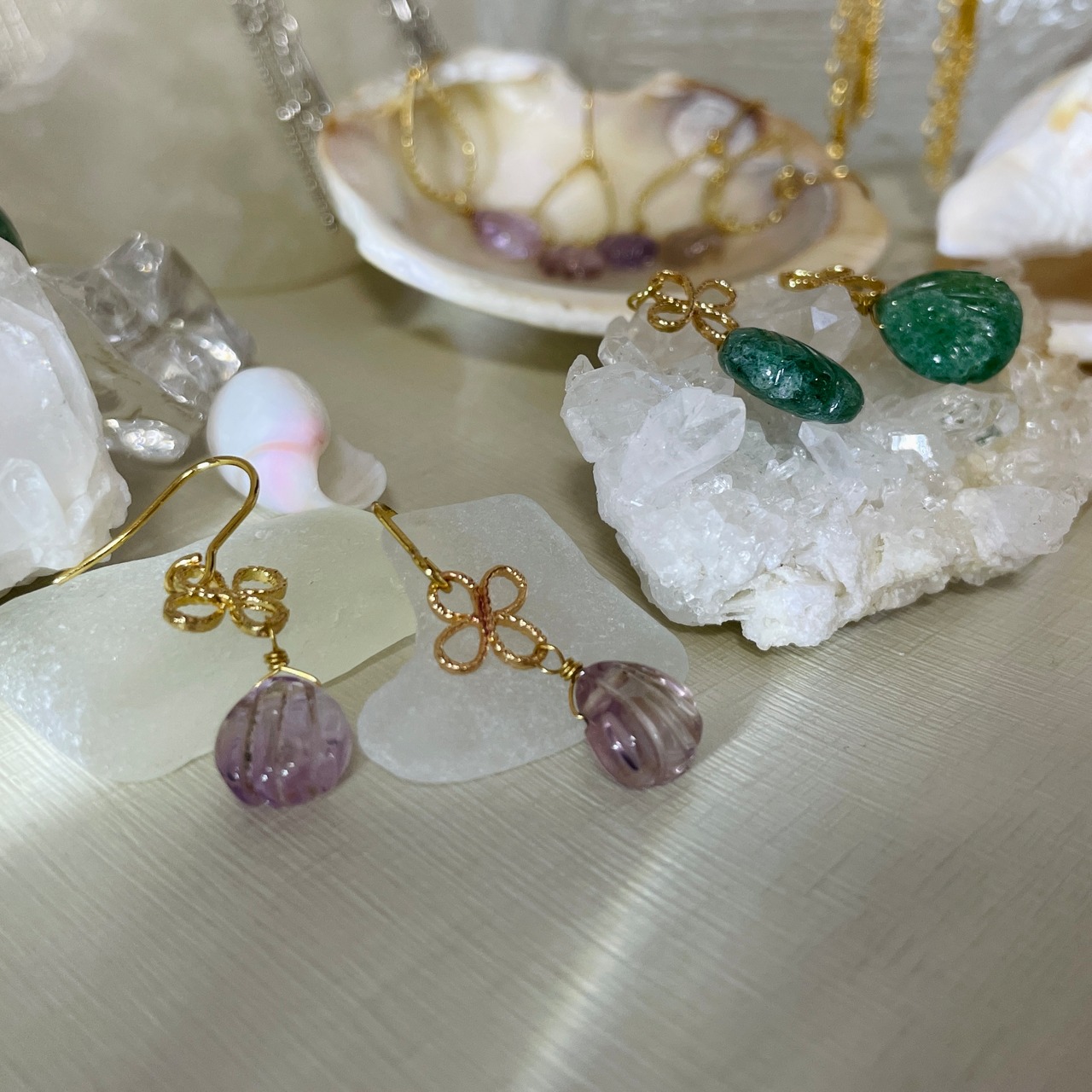 数量限定】73. 貝と四つ葉フラワー アメトリン ／ ピアス イヤリング 