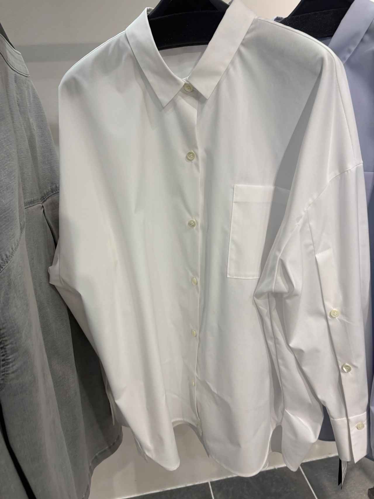 ROBE バックスリットシャツ