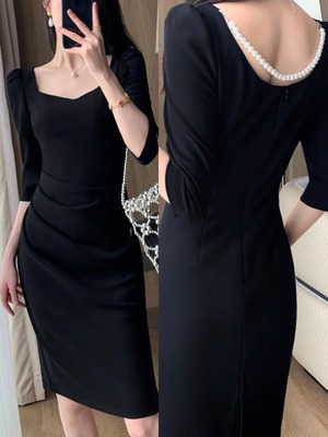 square neck slim dress.3209