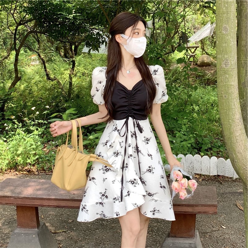 【新作】【送料無料】 フレンチレトロスプライシング花柄スカート夏コントラストカラーシックスリムドレス不規則なaラインスカート 0222265167633