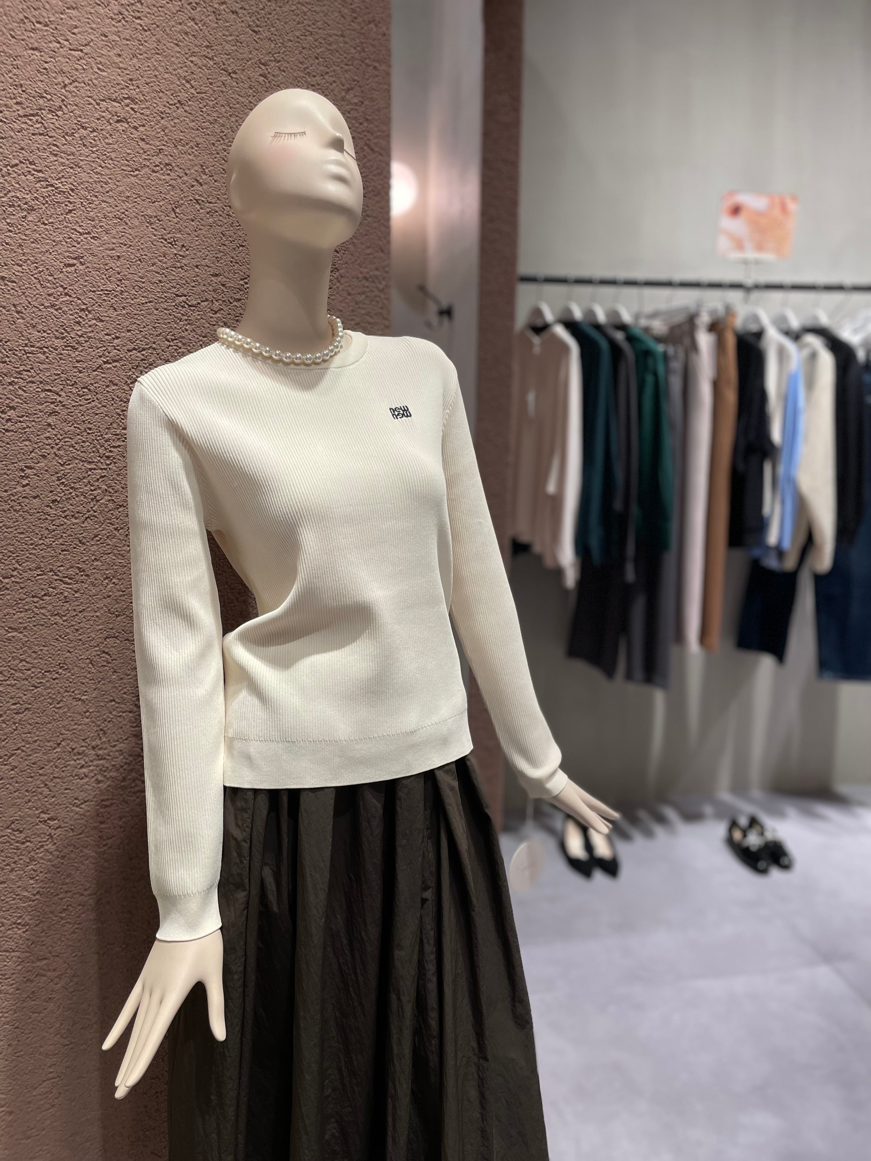 新色】anana/newnew刺繍リブクルーネックニット | 20ｰtwentyｰ