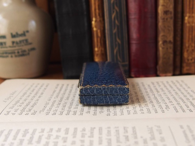 イギリスアンティーク　ブローチケース　ジュエリーケース