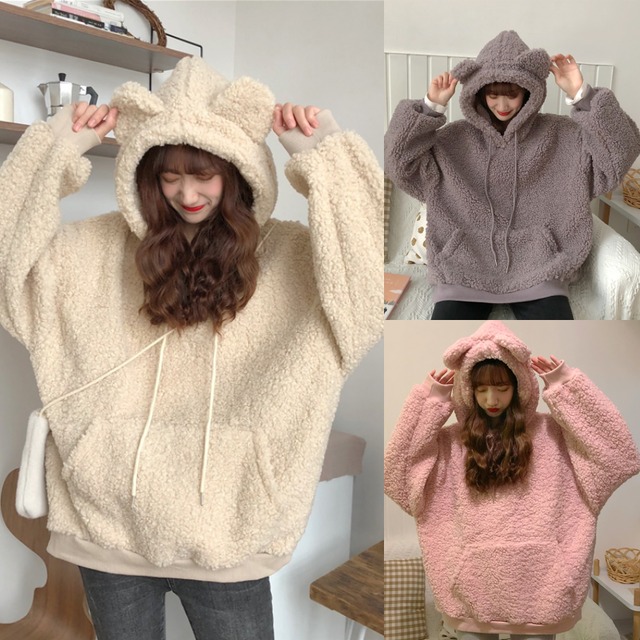 【送料無料】3色 もこもこ パーカー 長袖 フード付き ポケット くま耳 ボア トップス 上着 ふわふわ モコモコ 厚手 かわいい おしゃれ アウター 個性的 キュート ルーズ ラフ こなれ感  ゆったり ゆる フリーサイズ アプリコット ダークグレー 灰色 ピンク くすみカラー 無地 秋 冬 10代 20代 デート 女子会 お出かけ 休日 楽ちん あったか 暖かい 防寒 モテ コーデ インスタ映え 韓国 ファッション db1708