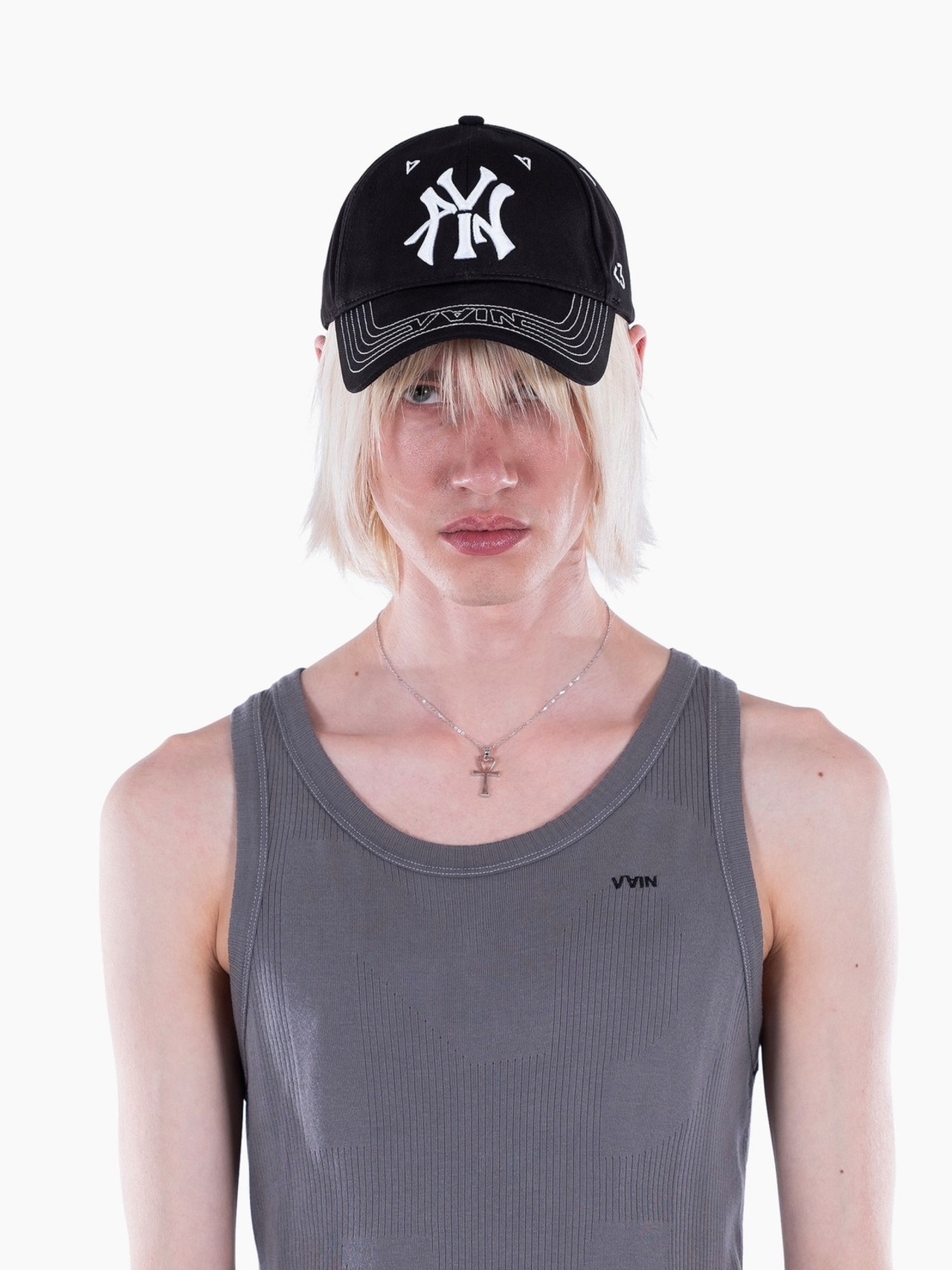 VAIN / vanity cap two tone stiching