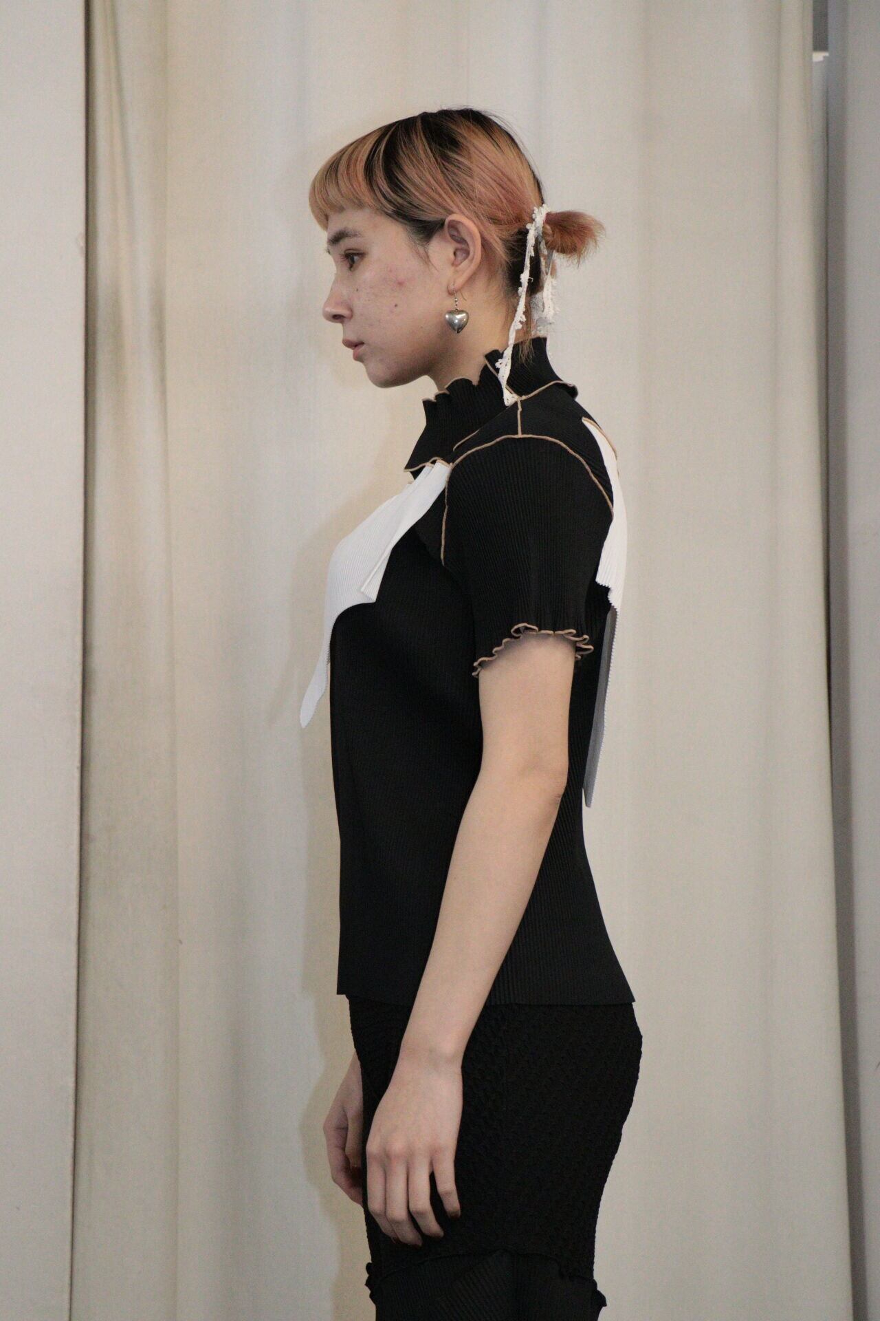 kotohayokozawa Short sleeve top High neck type (BLACK) TD23S-P04