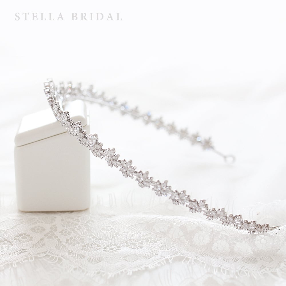 キュービックジルコニア ウェディングジュエリー ティアラ アカシア