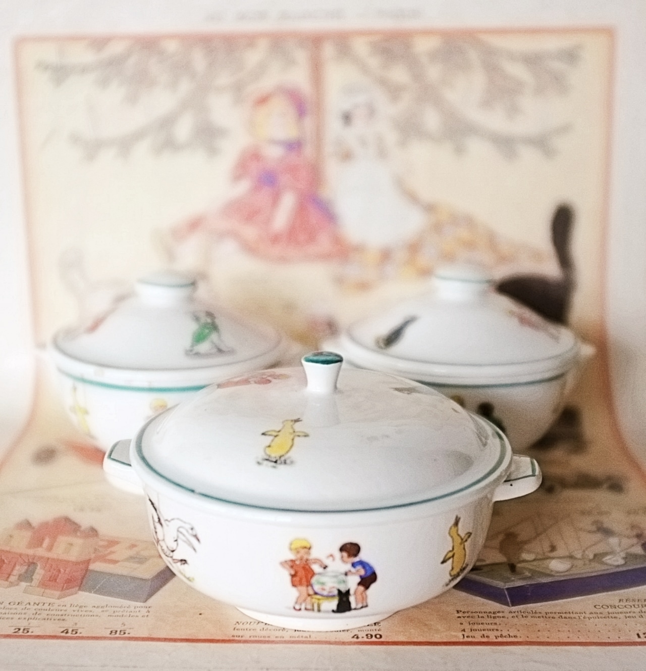 Creil et Montereau 子猫と子犬と小鳥と少年少女とスーピエールa ディネット クレイユモントロー