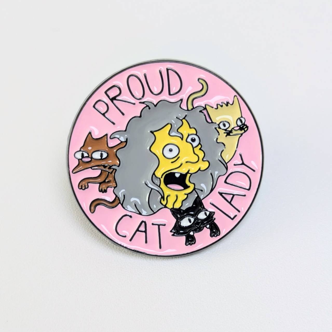送料無料! ★ピンズ PINS★ピンバッジ 【 The Simpsons ・ザ シンプソンズ 】 “ PROUD CAT LADY ”〚アメリカン雑貨 アメトイ〛