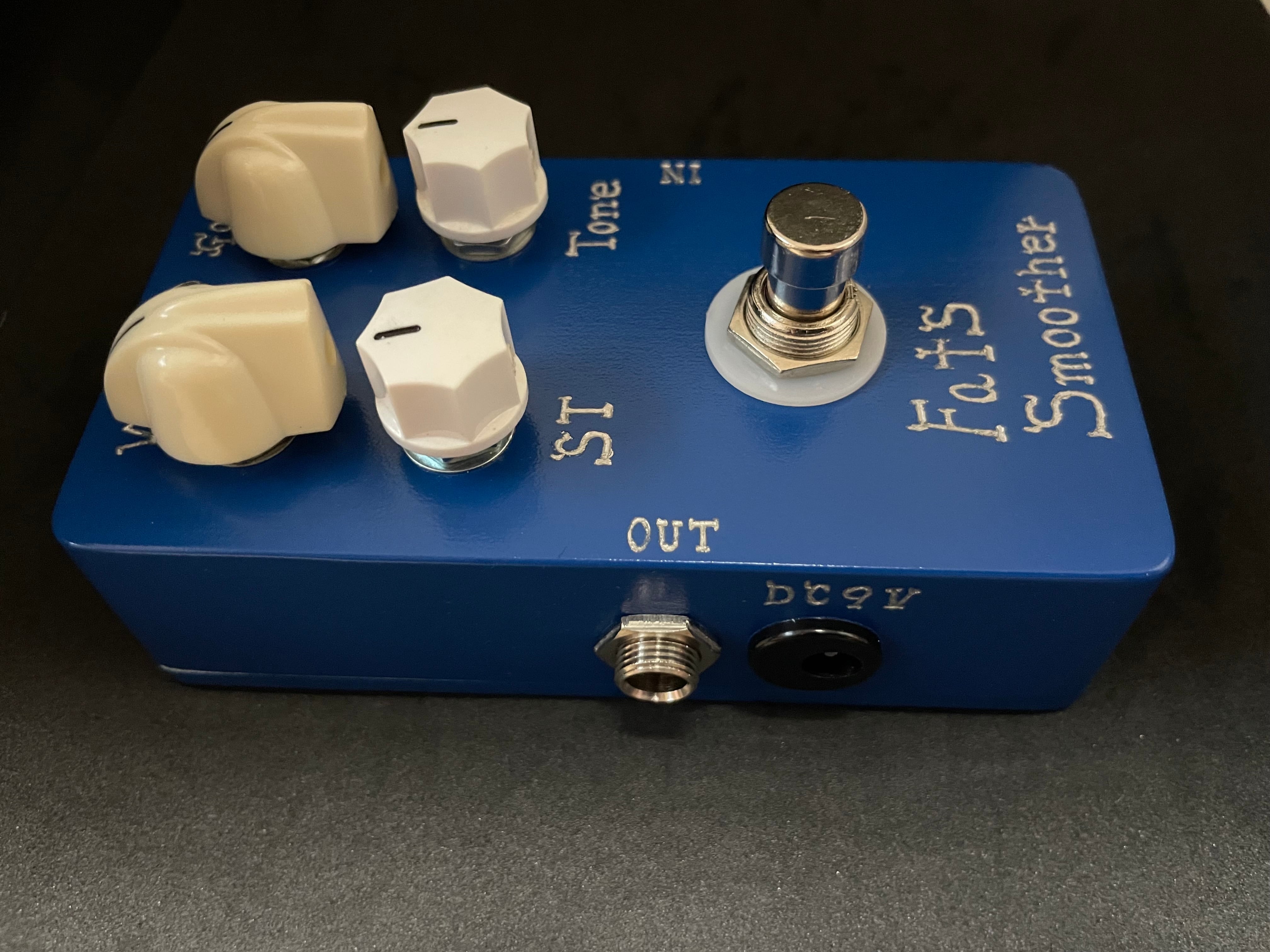 ファッツスムーサー：ミッドレンジ調整機能付きオーバードライブ